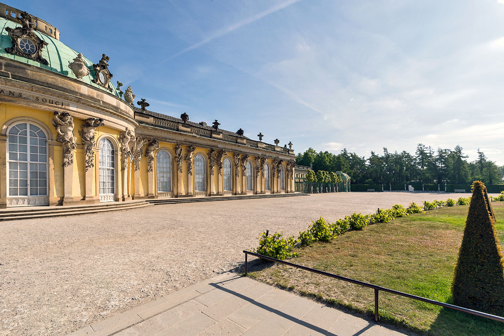 Rechte Fassade Schloss Sanssouci