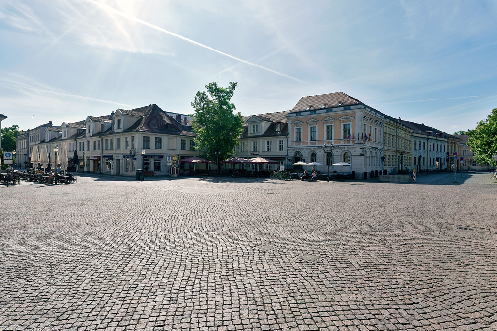 Platz hinter dem Brandenburger Tor in Potsdam
