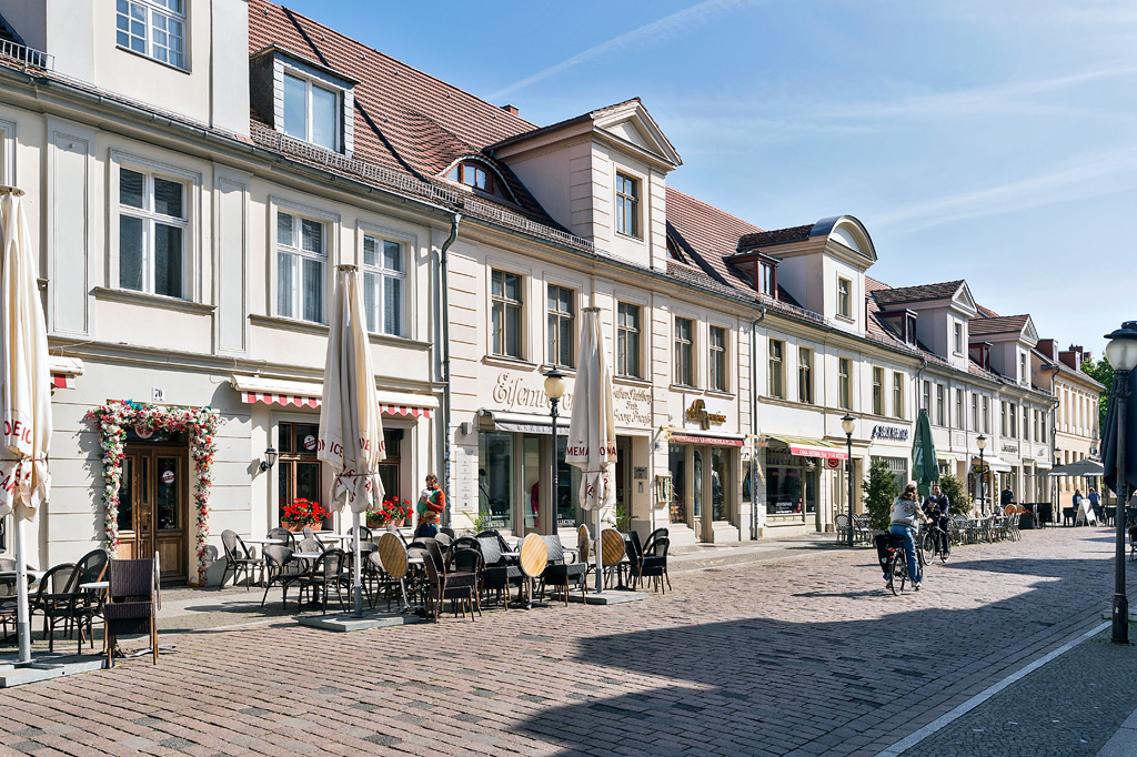 Straßenfront holländisches Viertel Potsdam