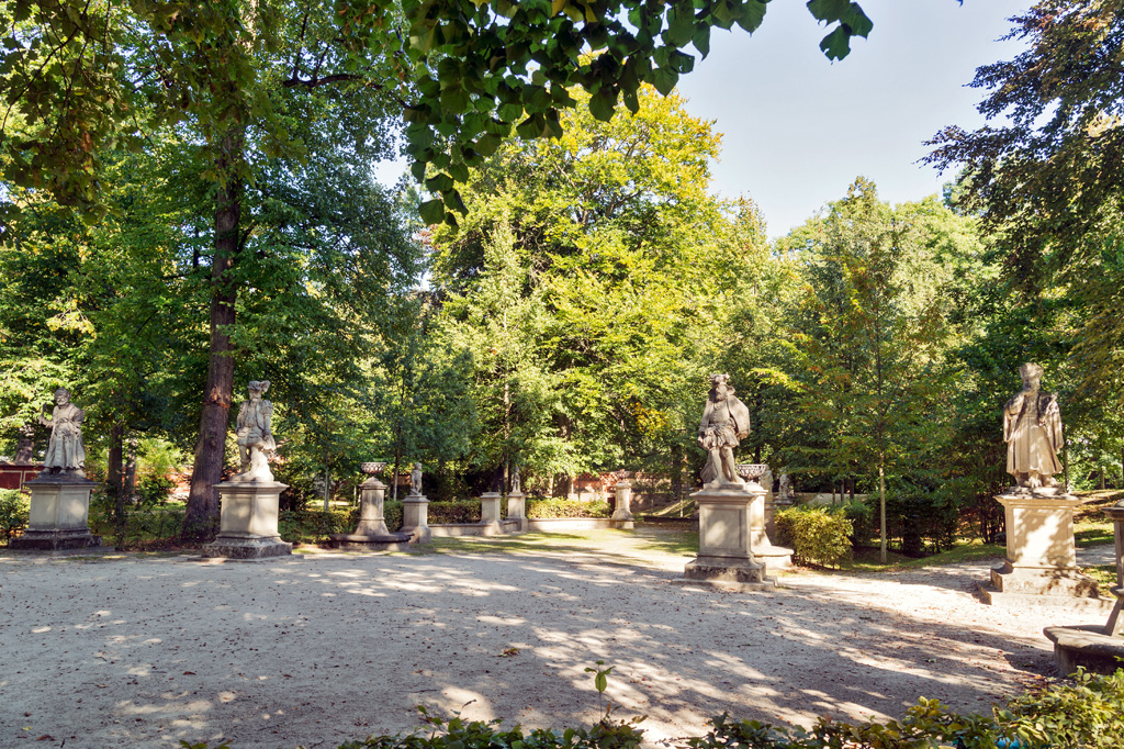 Platz im Tempelgarten