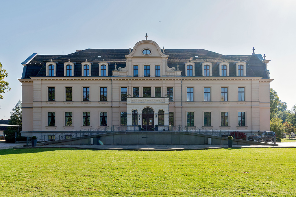 Rückseite Schloss Ribbeck