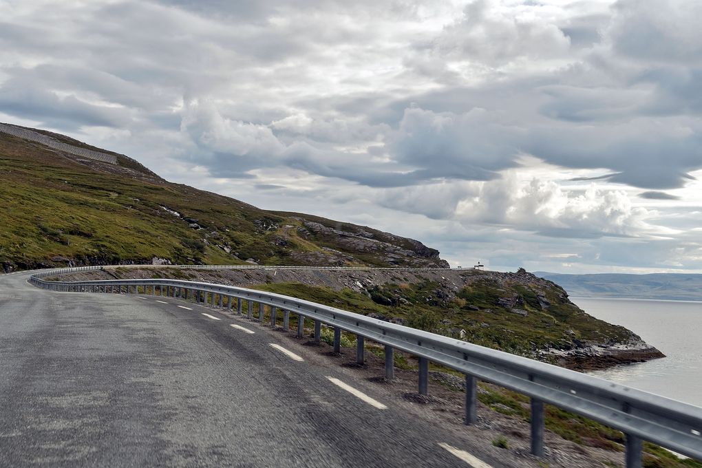 Es gibt nur diese Straße