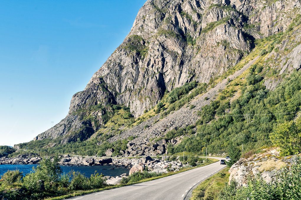 Zwischen Felsen und Fjord