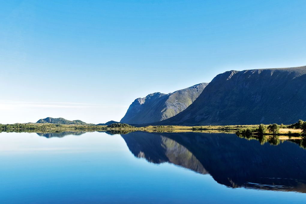 Spiegelglatte See auf den Lofoten