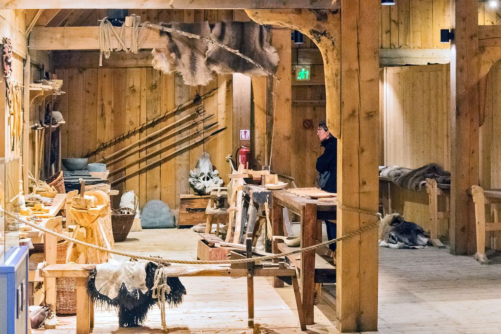 Holzwerkstatt im Langhaus