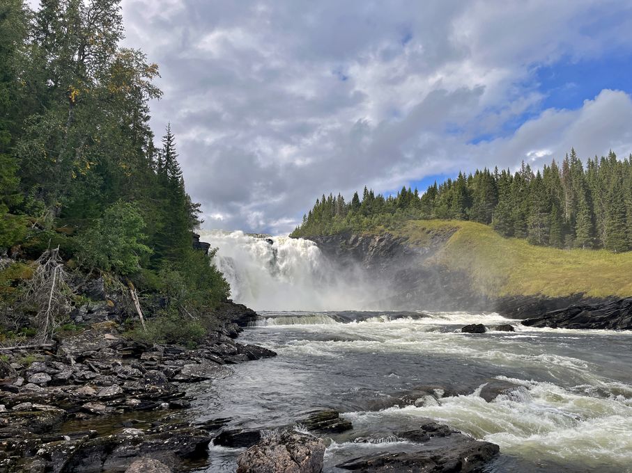 Tännforsen in voller Breite