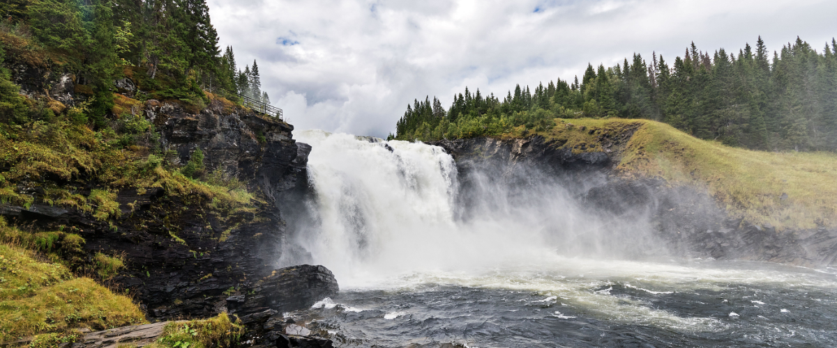 Tännforsen - Der mächtige Wasserfall
