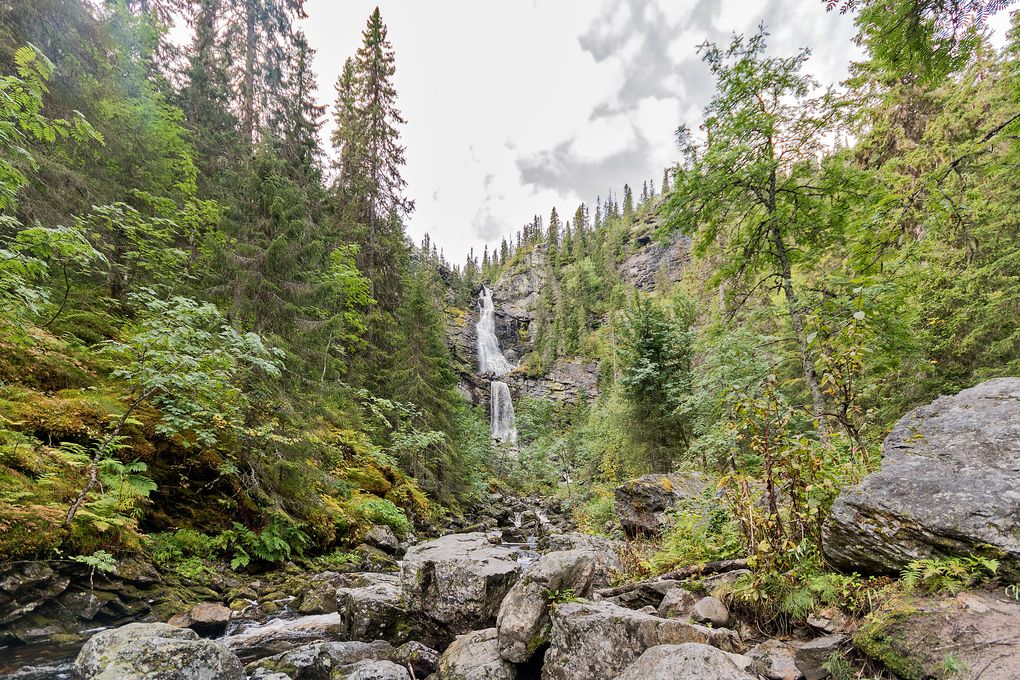 Da hinten ist der Fettjeåfallet